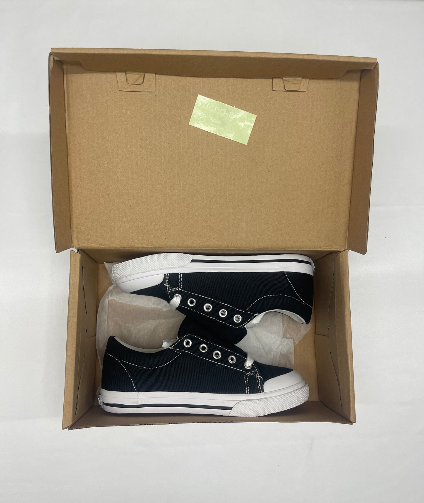 Footmates Sneakers
